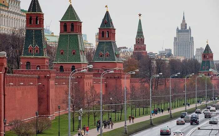 Російські олігархи заробляють мільярди на бумі воєнної економіки, – Bloomberg