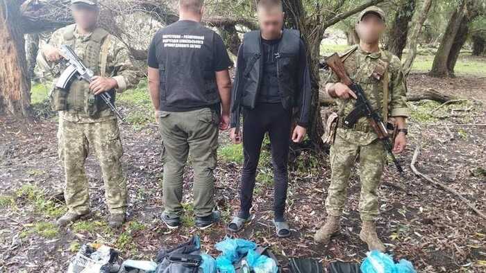 На Одещині прикордонники затримали 31-річного чоловіка при спробі переплисти Дунай