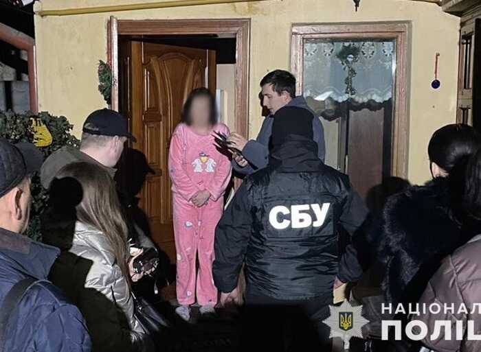 У Львові затримано адвокатку, яка організувала схему для виїзду чоловіків за кордон